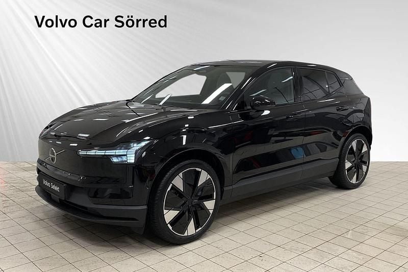 Svart Ny 2024 Volvo EX30 Single Motor Extended Range SUV | 459 000 kr (Bra pris) - Bild 1/3