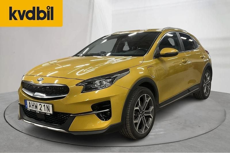 Begagnad Kia XCeed 141 HK (103 kW) 2021 Gul SUV