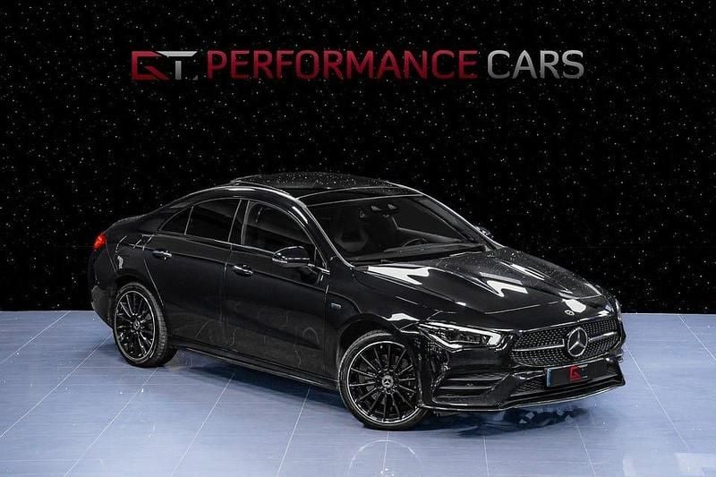 Night black Begagnad 2021 Mercedes CLA250e Premium Sedan | 359 900 kr (Marknadspris) - Bild 1/3
