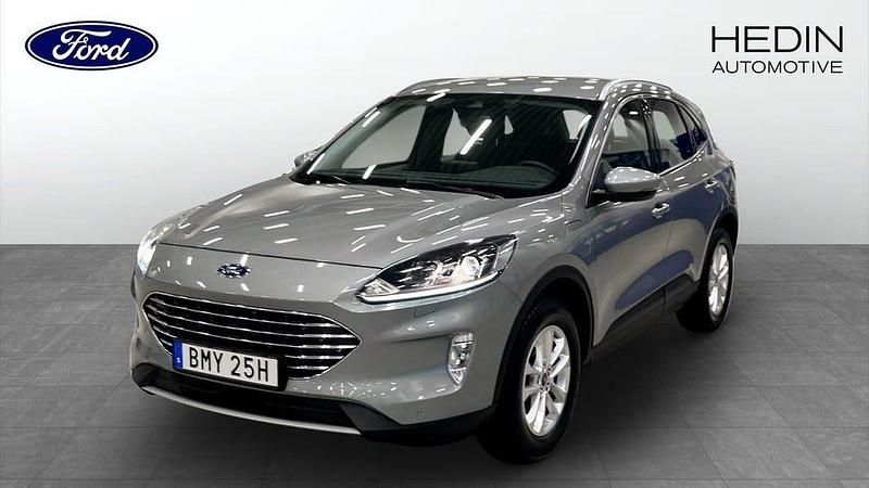 Grå Begagnad 2022 Ford Kuga Titanium SUV | 269 900 kr (Dyr) - Bild 1/4