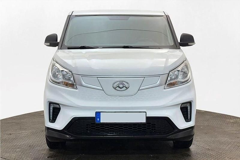 Begagnad Maxus eDeliver 3 89 kW (122 HK) 2021 Vit Van