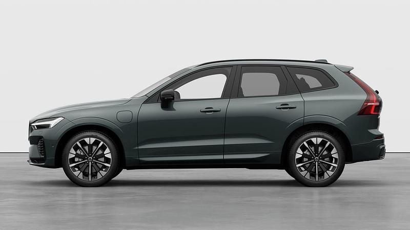Grön Ny 2025 Volvo XC60 Plus SUV | 642 500 kr (Lite dyr) - Bild 1/4