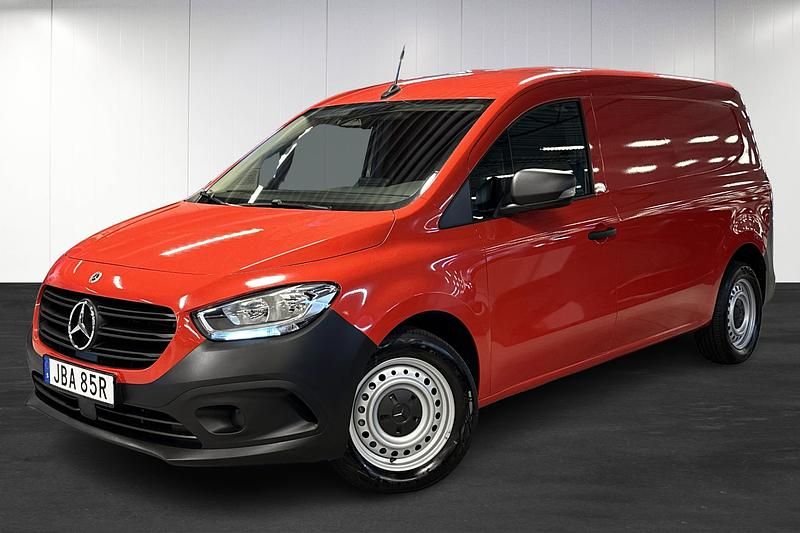 Vit Begagnad 2024 Mercedes Citan 110 Pickup | 312 375 kr (Lite dyr) - Bild 1/4