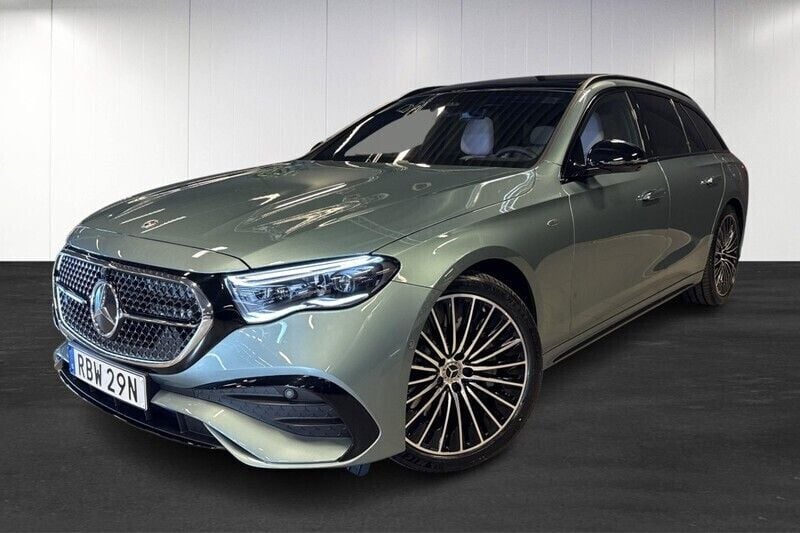 Grön (green) Begagnad 2025 Mercedes E300 AMG Line Premium Kombi | 814 900 kr - Bild 1/4
