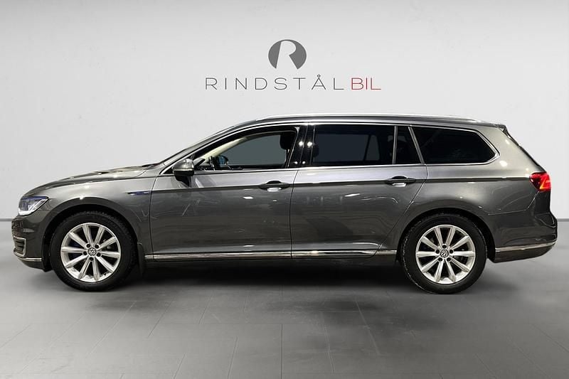 Begagnad VW Passat GTE 218 HK (160 kW) 2016 Grå Kombi