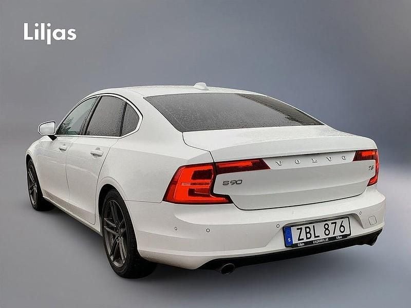 Begagnad Volvo S90 Business Edition 257 HK (189 kW) 2017 Vit Sedan