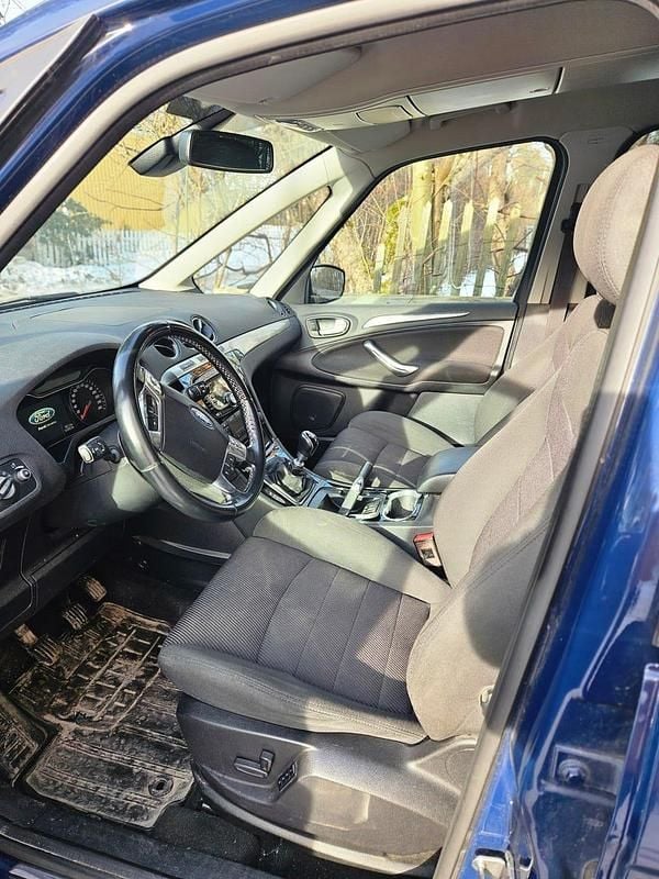 Begagnad Ford Galaxy 140 HK (102 kW) 2013 Minibuss