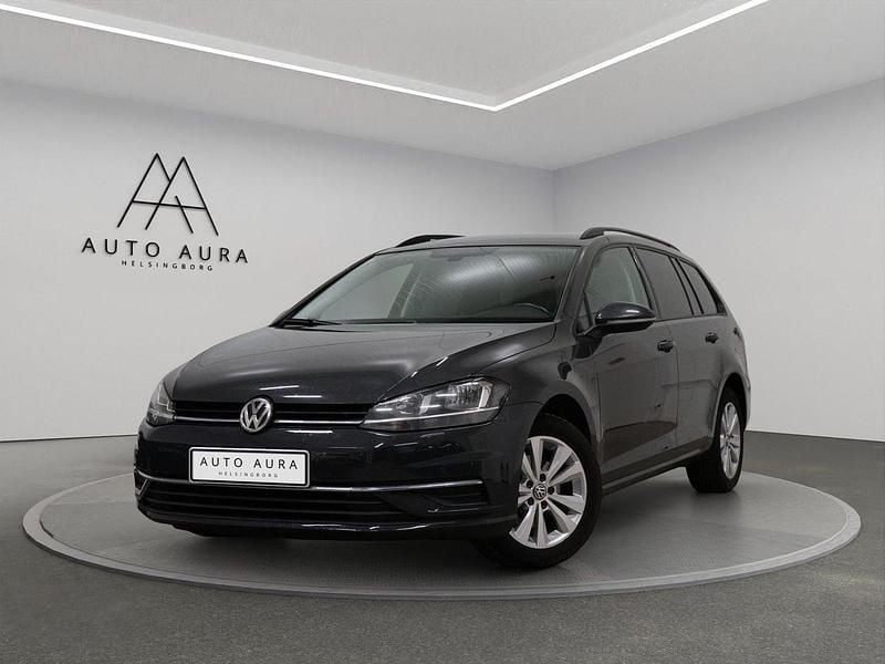 Grå Begagnad 2019 VW Golf VII Kombi | 129 900 kr (Marknadspris) - Bild 1/4