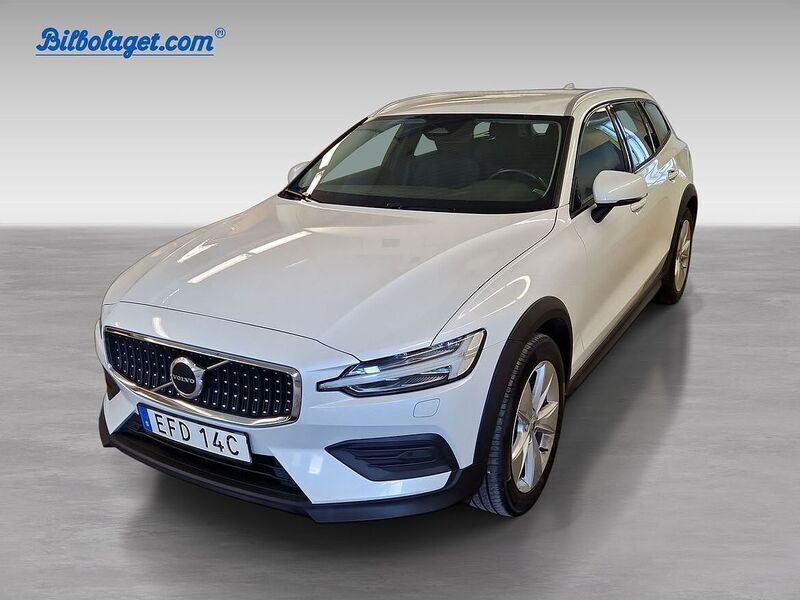 Begagnad 2023 Volvo V60 CC Kombi | 378 000 kr (Marknadspris) - Bild 1/4