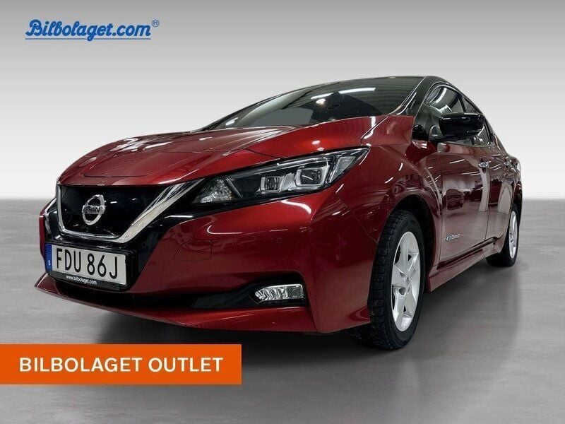 Röd Begagnad 2020 Nissan Leaf Acenta Halvkombi | 139 800 kr (Bra pris) - Bild 1/4