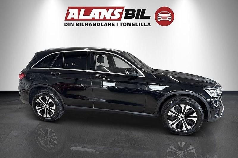 Begagnad Mercedes GLC300e 235 HK (172 kW) 2021 Svart SUV