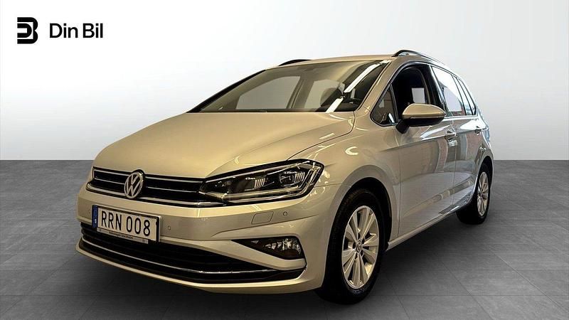 Silver Begagnad 2017 VW Golf VII Kombi | 172 900 kr (Marknadspris) - Bild 1/4