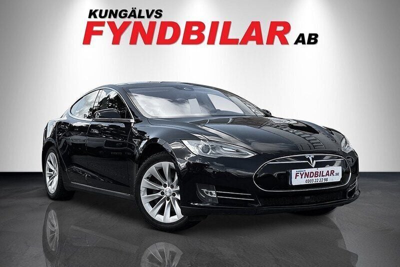 Blå Begagnad 2015 Tesla Model S Sedan | 199 900 kr - Bild 1/4