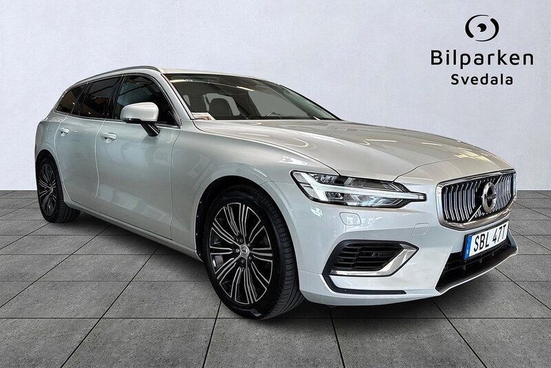 Vit Begagnad 2021 Volvo V60 Momentum Kombi | 229 900 kr (Marknadspris) - Bild 1/4