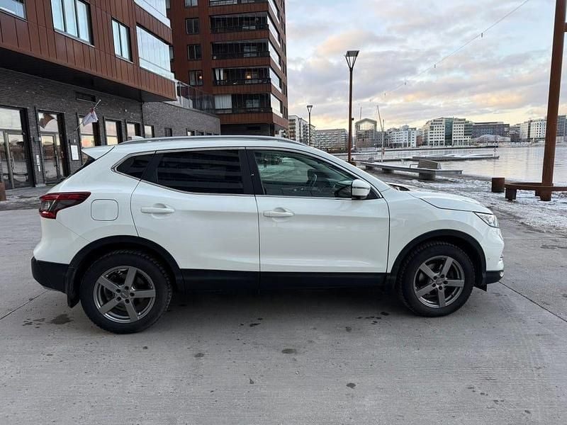 Begagnad Nissan Qashqai 140 HK (102 kW) 2019 SUV