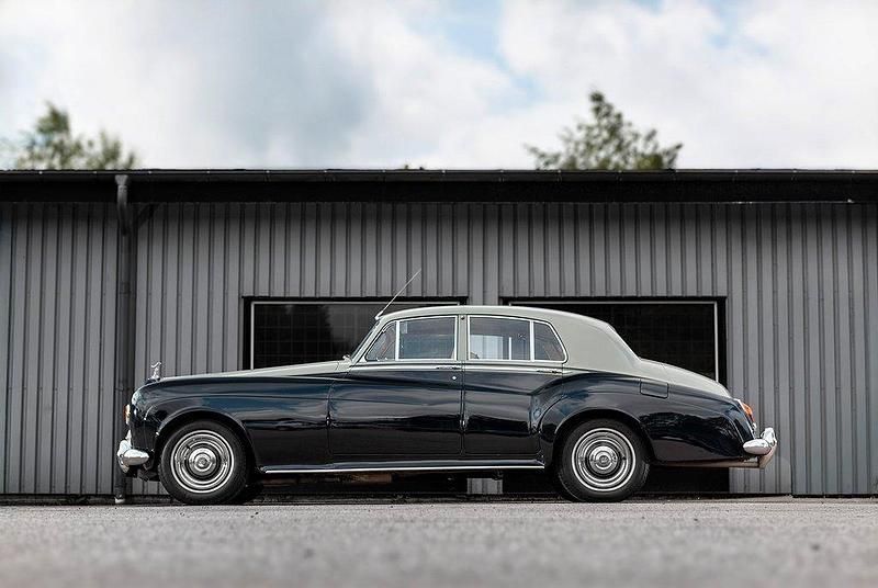Begagnad Rolls Royce Silver Cloud 220 HK (161 kW) 1963 Flerfärgad Sedan