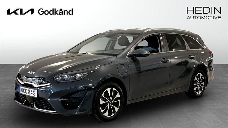 Grå (grey) Begagnad 2022 Kia Ceed Sportswagon Advance Kombi | 249 900 kr (Marknadspris) - Bild 1/4