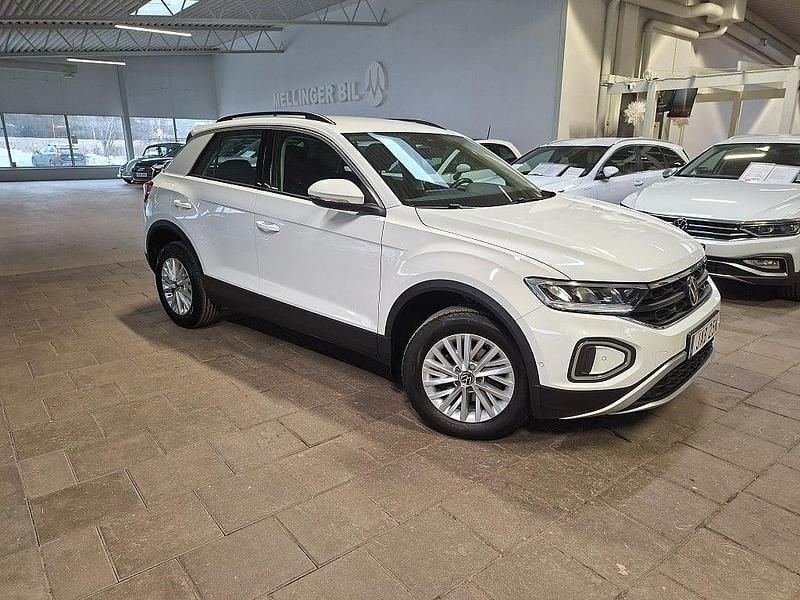 Pure white Begagnad 2022 VW T-Roc SUV | 258 500 kr (Marknadspris) - Bild 1/4