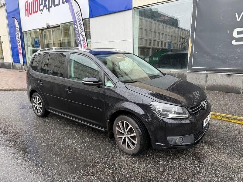 Begagnad 2014 VW Touran Minibuss | 85 000 kr (Marknadspris) - Bild 1/4