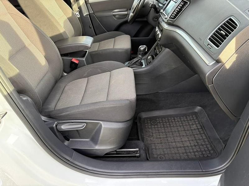 Begagnad VW Sharan 140 HK (102 kW) 2015 Minibuss