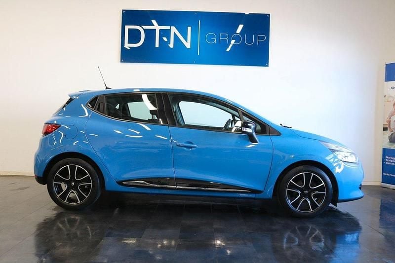 Begagnad 2013 Renault Clio IV Halvkombi | 64 500 kr (Marknadspris) - Bild 1/4