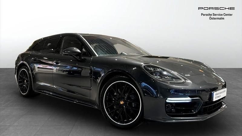 Volcano grey metalli Begagnad 2023 Porsche Panamera 4 Platinum Edition Sedan | 875 000 kr (Marknadspris) - Bild 1/4