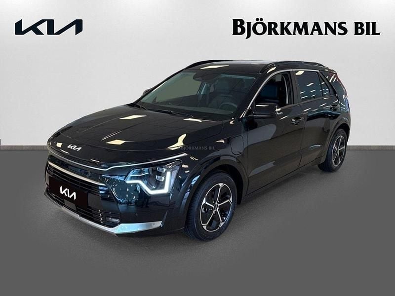 Grå Ny 2024 Kia Niro Advance SUV | 392 666 kr (Bra pris) - Bild 1/4