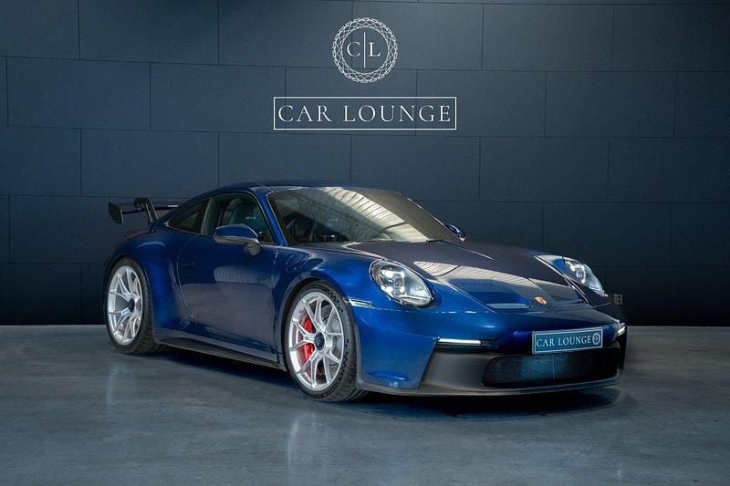 Mörkblå (gentian blue metallic) Begagnad 2022 Porsche 911 GT3 Sportkupé | 1 995 000 kr - Bild 1/4