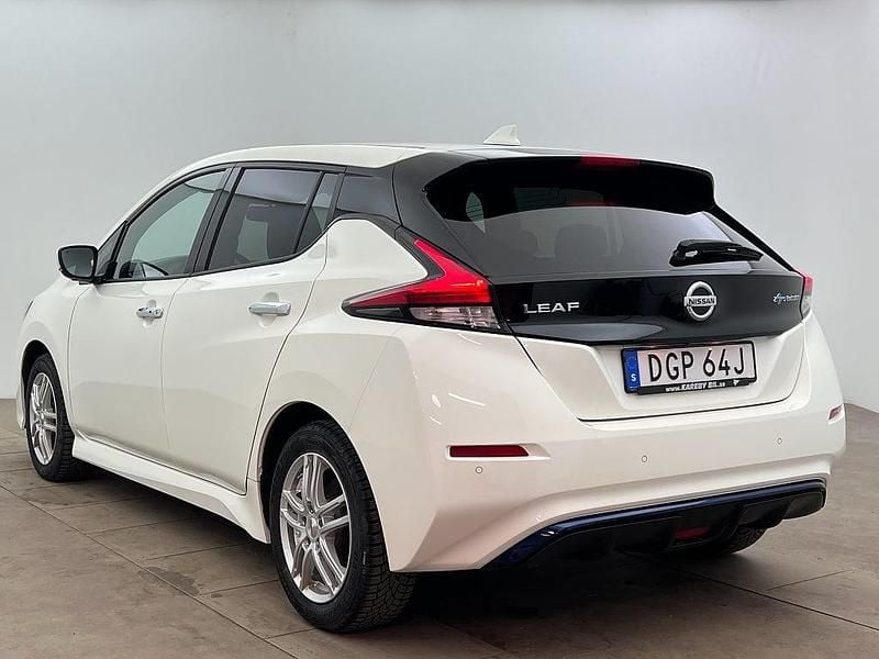 Begagnad Nissan Leaf 360º 110 kW (150 HK) 2021 Vit Halvkombi