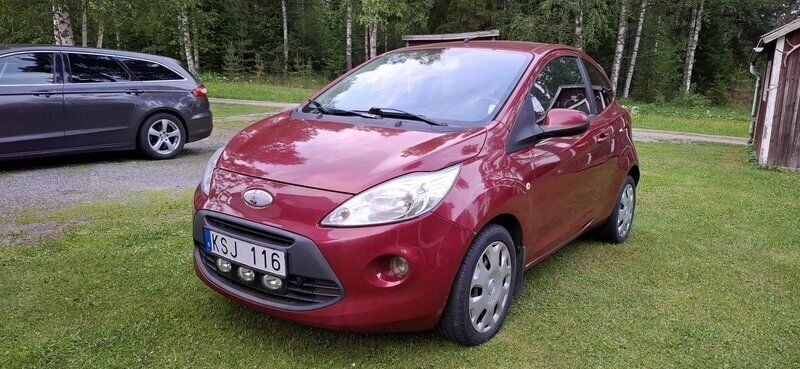 Röd Begagnad 2010 Ford Ka Titanium Halvkombi | 27 500 kr (Marknadspris) - Bild 1/4