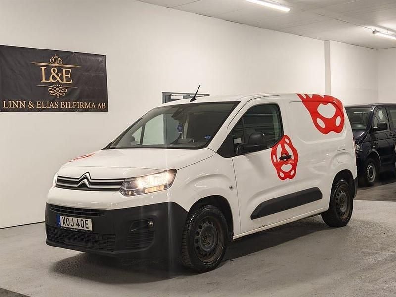 Begagnad Citroën Berlingo 102 HK (75 kW) 2020 Vit Minibuss