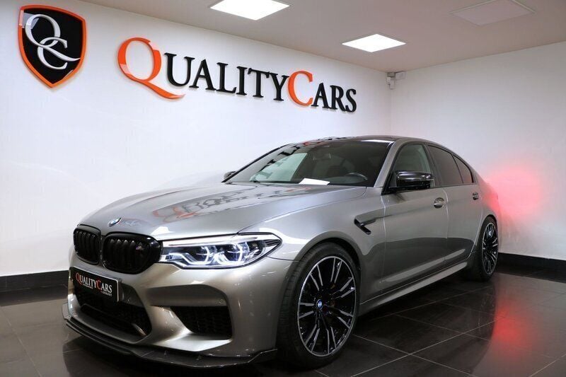 Grå Begagnad 2018 BMW M5 Competition Edition Sedan | 679 000 kr (Superpris) - Bild 1/4