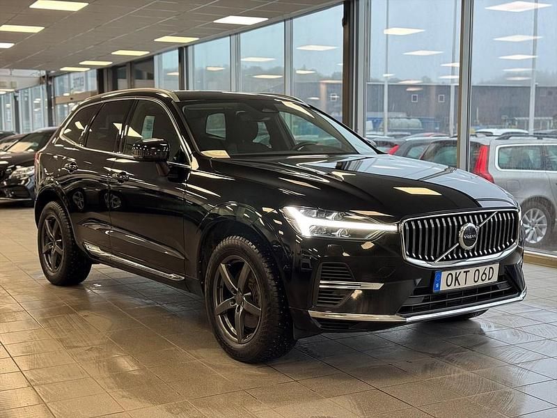 Begagnad Volvo XC60 355 HK (261 kW) 2023 Svart SUV