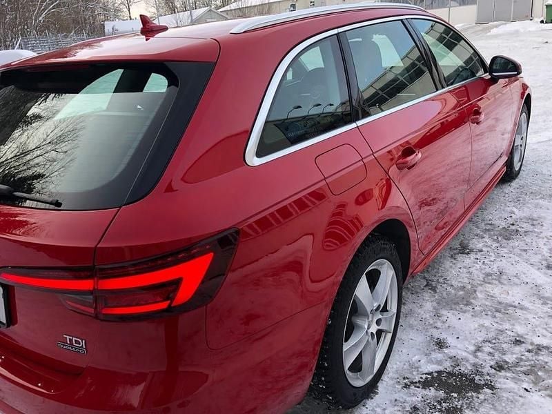 Begagnad Audi A4 190 HK (139 kW) 2018 Röd metallic Kombi