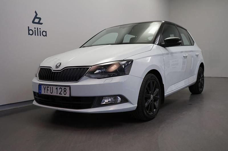 Vit Begagnad 2016 Skoda Fabia Style Halvkombi | 99 500 kr (Marknadspris) - Bild 1/4