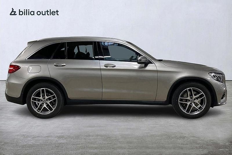 Begagnad Mercedes GLC220 AMG 170 HK (125 kW) 2018 Silver SUV