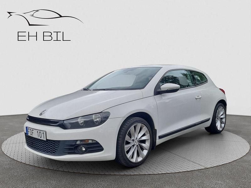 Vit Begagnad 2009 VW Scirocco Sportkupé | 59 900 kr (Bra pris) - Bild 1/4