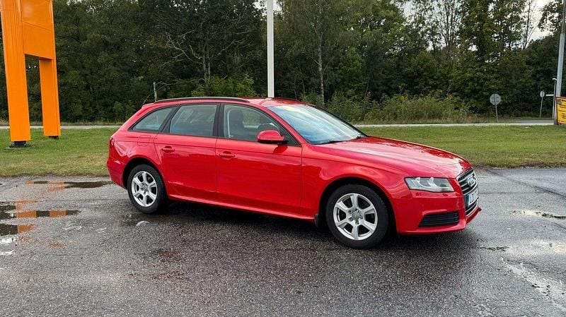 Röd Begagnad 2011 Audi A4 Kombi | 49 800 kr (Bra pris) - Bild 1/4