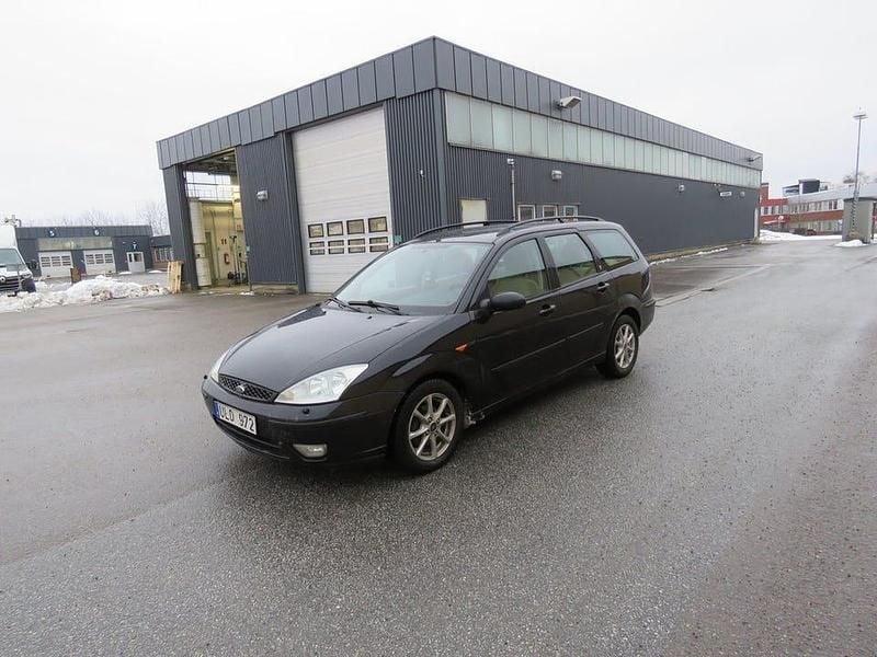 Svart Begagnad 2004 Ford Focus Kombi | 6 000 kr (Superpris) - Bild 1/4