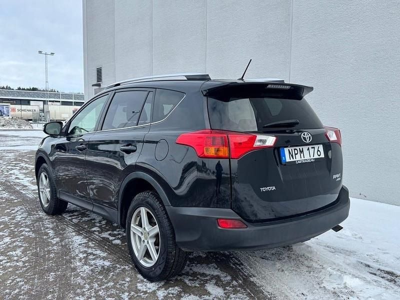 Begagnad Toyota RAV4 151 HK (111 kW) 2014 Svart SUV