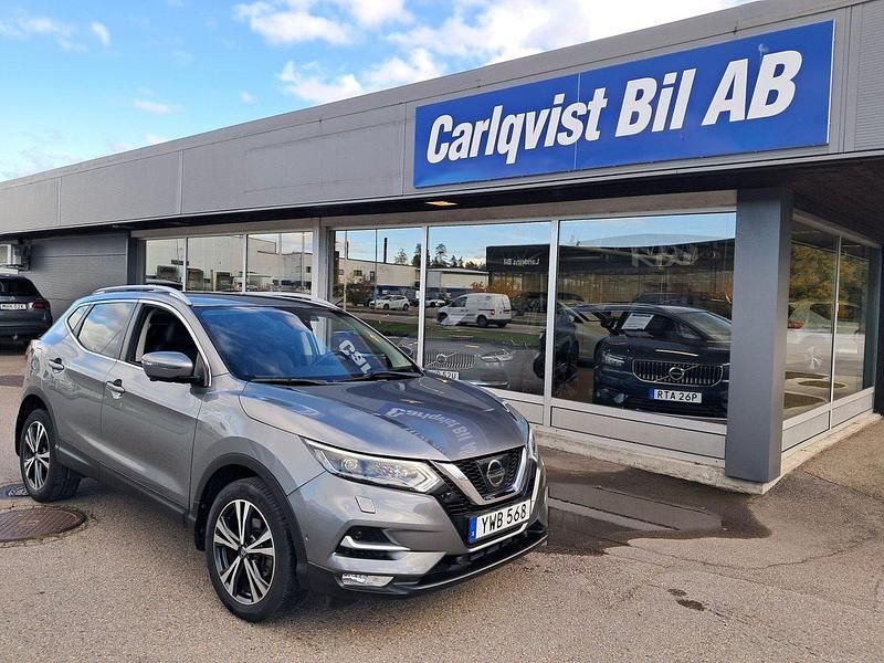 Grå (gråmet) Begagnad 2018 Nissan Qashqai Tekna SUV | 169 000 kr (Marknadspris) - Bild 1/4