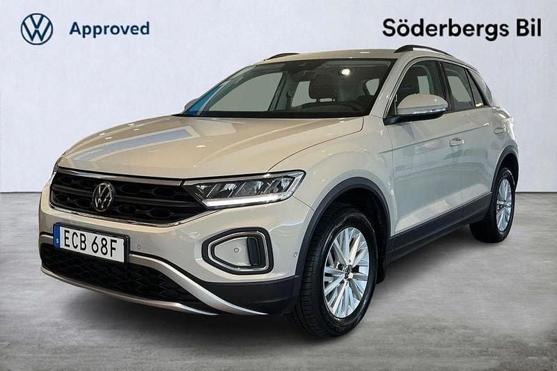 Grå Begagnad 2022 VW T-Roc Life SUV | 223 500 kr (Marknadspris) - Bild 1/4