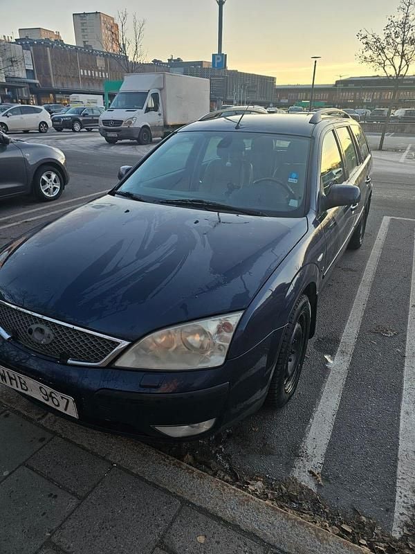 Begagnad Ford Mondeo 170 HK (125 kW) 2005 Kombi