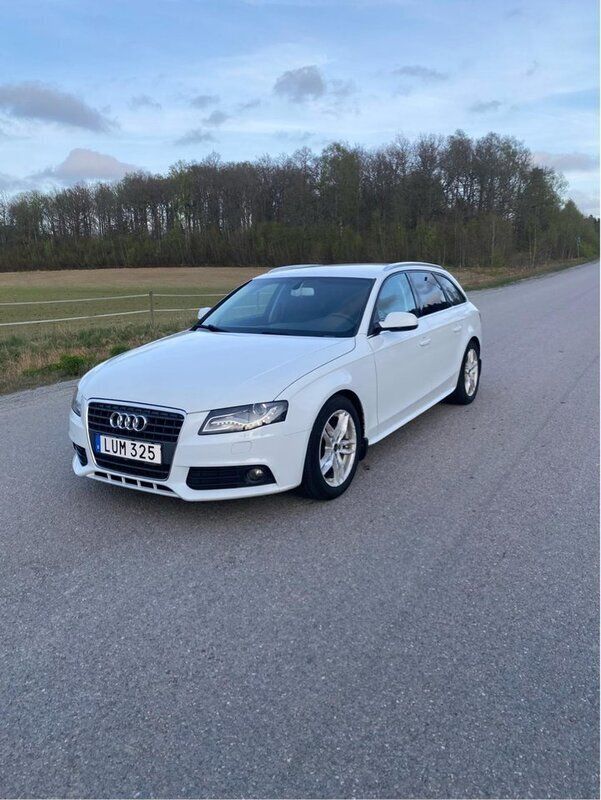 Vit Begagnad 2012 Audi A4 Kombi | 72 000 kr (Marknadspris) - Bild 1/4