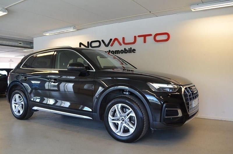 Brilliantsvart Begagnad 2021 Audi Q5 Proline SUV | 389 000 kr (Marknadspris) - Bild 1/4