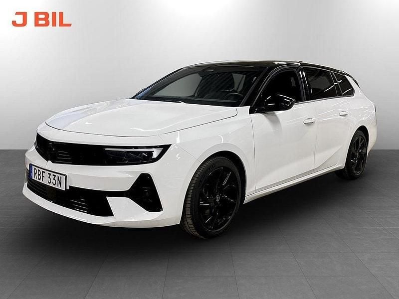 Vit Begagnad 2024 Opel Astra Kombi | 239 900 kr (Marknadspris) - Bild 1/3