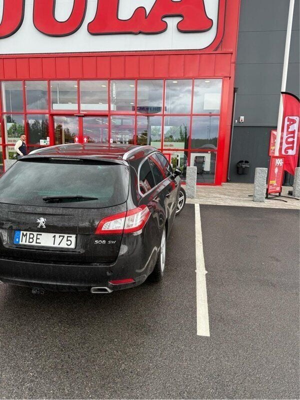 Brun Begagnad 2011 Peugeot 508 Kombi | 60 000 kr (Bra pris) - Bild 1/4