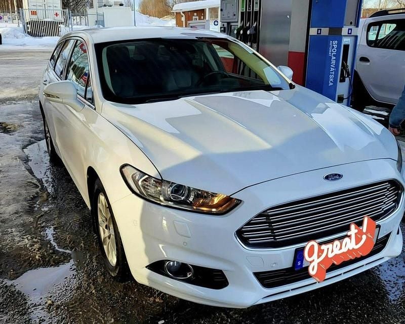 Vit Begagnad 2016 Ford Mondeo Business Edition Kombi | 145 900 kr (Marknadspris) - Bild 1/4