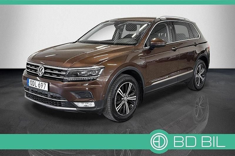 Mörkbrun Begagnad 2016 VW Tiguan GT SUV | 187 900 kr (Marknadspris) - Bild 1/3