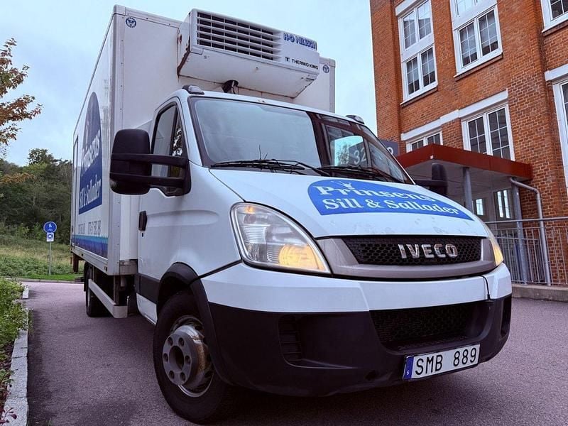Vit Begagnad 2011 Iveco Daily Van | 49 900 kr (Superpris) - Bild 1/4